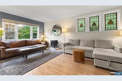 370 Undercliff Avenue, Edgewater, NJ 07020 - Photo 11
