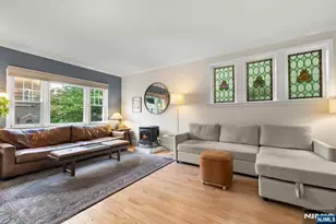 370 Undercliff Ave, Edgewater, NJ 07020 - Photo 11