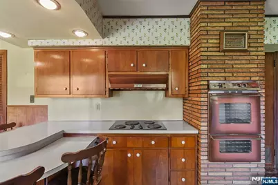 52 Waughaw Road, Montville Township, NJ 07082 - Photo 9
