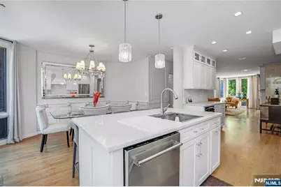 117 Kensington Drive 304 #304, Fort Lee, NJ 07024 - Photo 9