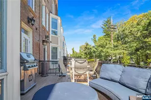 117 Kensington Dr 304, Fort Lee, NJ 07024 - Photo 15