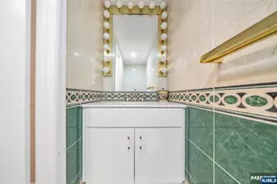 55 Victoria Pl, Fort Lee, NJ 07024 - Photo 19