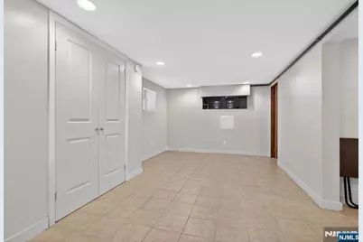 176 Boyd Avenue, Jersey City, NJ 07304 - Photo 37