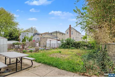 176 Boyd Avenue, Jersey City, NJ 07304 - Photo 43