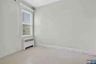 176 Boyd Ave, Jersey City, NJ 07304 - Photo 17