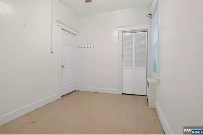 176 Boyd Avenue, Jersey City, NJ 07304 - Photo 19