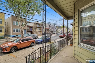 176 Boyd Avenue, Jersey City, NJ 07304 - Photo 3