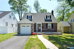 26 Bennett Rd, Teaneck Township, NJ 07666 - Photo 1