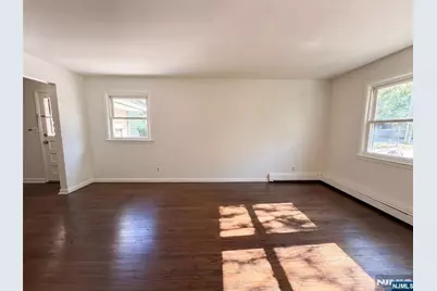 616 River Road, Teaneck Township, NJ 07666 - Photo 3