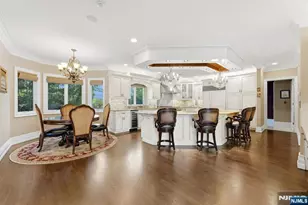27 Mountainwood Ct, Totowa, NJ 07512 - Photo 13
