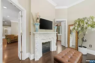 27 Mountainwood Ct, Totowa, NJ 07512 - Photo 21