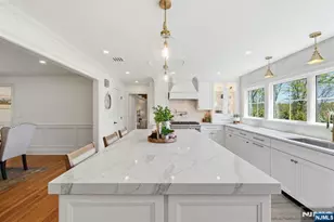 101 Tam O Shanter Dr, Mahwah, NJ 07430 - Photo 9