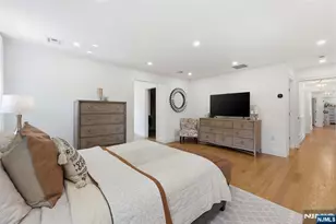101 Tam O Shanter Dr, Mahwah, NJ 07430 - Photo 27