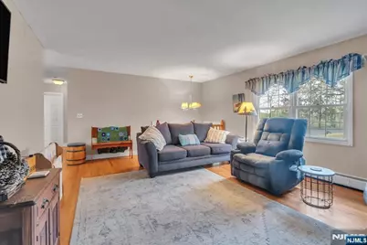 39 Post Brook Road, West Milford, NJ 07480 - Photo 3