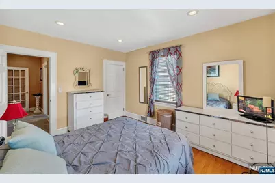 70 Franklin Street, Little Ferry, NJ 07643 - Photo 23