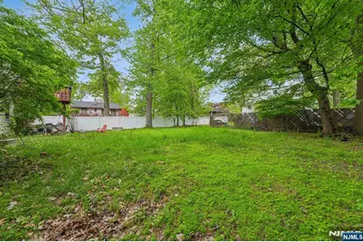 121 Wood Street, Englewood, NJ 07631 - Photo 23