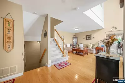 110 Warbler Drive, Wayne, NJ 07470 - Photo 5