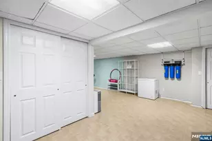 124 Crain Rd, Paramus, NJ 07652 - Photo 25
