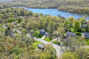 70 Cedar Tree Dr, Vernon, NJ 07422 - Photo 3