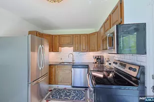 70 Cedar Tree Dr, Vernon, NJ 07422 - Photo 7