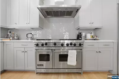 900 Heights Lane, Tenafly, NJ 07670 - Photo 17