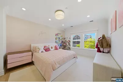 900 Heights Lane, Tenafly, NJ 07670 - Photo 37