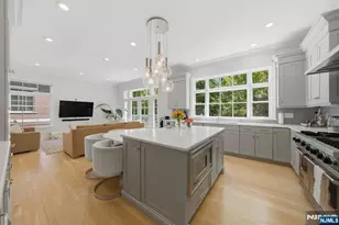 900 Heights Ln, Tenafly, NJ 07670 - Photo 15