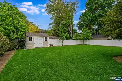 43 Macopin Avenue, Montclair, NJ 07043 - Photo 33