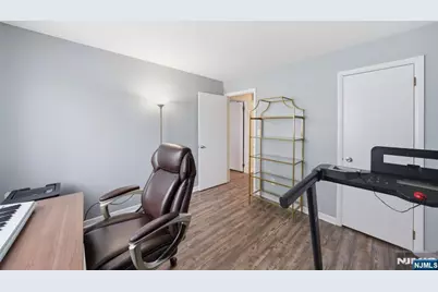 825 Riverside Avenue 203 #203, Lyndhurst Township, NJ 07071 - Photo 27