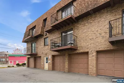 825 Riverside Avenue 203 #203, Lyndhurst Township, NJ 07071 - Photo 29