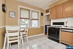 35 Demarest Ave, Bergenfield, NJ 07621 - Photo 19