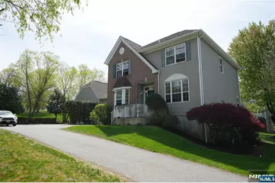 10 Queens Lane, Wayne, NJ 07470 - Photo 1