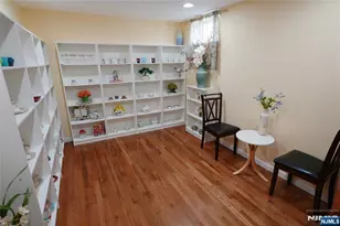 10 Queens Ln, Wayne, NJ 07470 - Photo 19