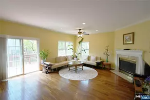 10 Queens Ln, Wayne, NJ 07470 - Photo 3