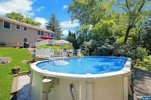 32 Tuscarora Dr, Oakland, NJ 07436 - Photo 13