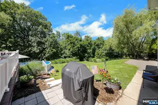 32 Tuscarora Dr, Oakland, NJ 07436 - Photo 11