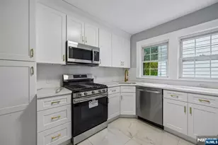 45 Leslie St, East Orange, NJ 07017 - Photo 7