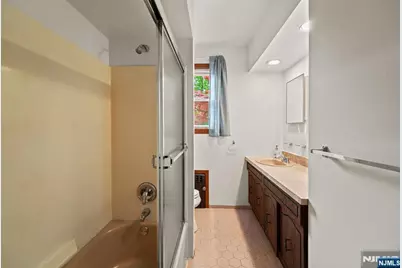 152 High Street, Nutley, NJ 07110 - Photo 23