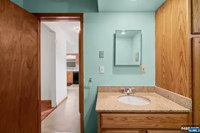 152 High Street, Nutley, NJ 07110 - Photo 15