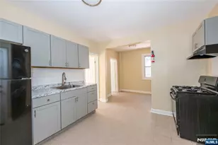 120 Sunset Ave, Newark, NJ 07106 - Photo 7
