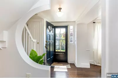 582 Highland Avenue, Montclair, NJ 07043 - Photo 5