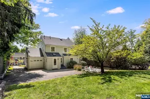 582 Highland Ave, Montclair, NJ 07043 - Photo 33