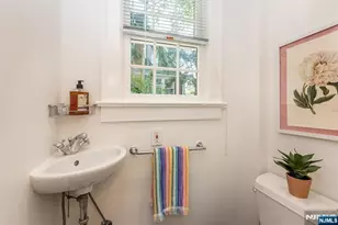 582 Highland Ave, Montclair, NJ 07043 - Photo 23