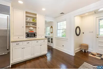 582 Highland Avenue, Montclair, NJ 07043 - Photo 21