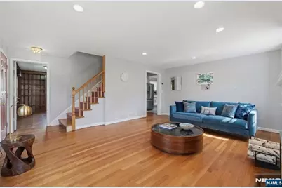 2 Lloyd Place, Belleville, NJ 07109 - Photo 7