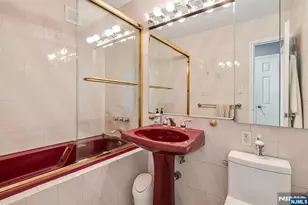 2352 Linwood Ave 6C, Fort Lee, NJ 07024 - Photo 23