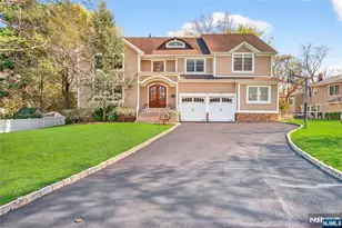 125 E Gramercy Pl, Glen Rock, NJ 07452 - Photo 3