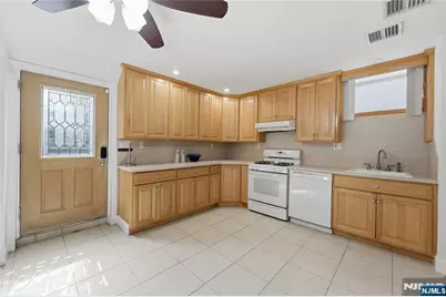 26 Madison Avenue, Hasbrouck Heights, NJ 07604 - Photo 39