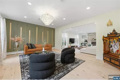 26 Madison Avenue, Hasbrouck Heights, NJ 07604 - Photo 9