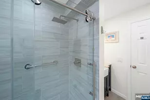 320 W Clinton Ave, Bergenfield, NJ 07621 - Photo 23